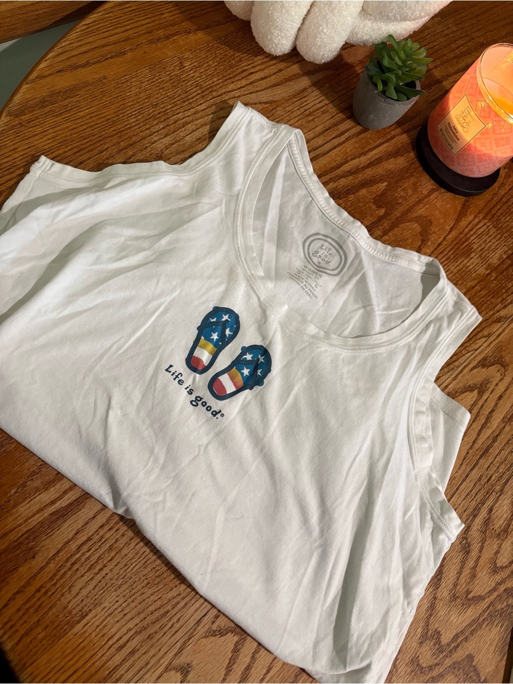 Life Is Good White Women's Classic Fit Tank with Logo - Picture 2 of 4